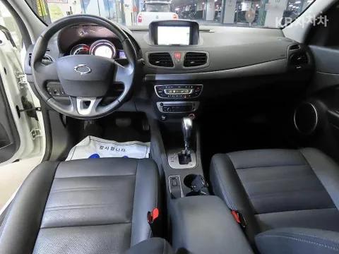 Renault SM3
