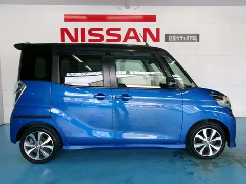 Nissan Dayz Roox