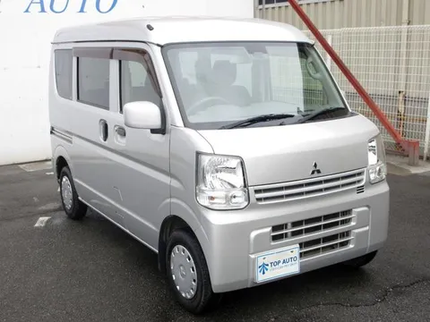 Mitsubishi Minicab Van