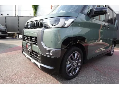 Mitsubishi Delica Mini