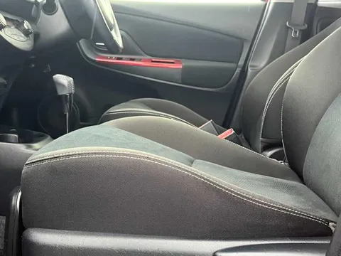 Toyota Yaris (Vitz)