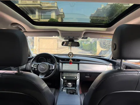 Jaguar XFL