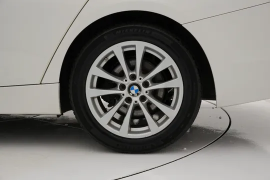 BMW BMW