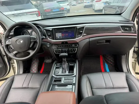 Gac GS8