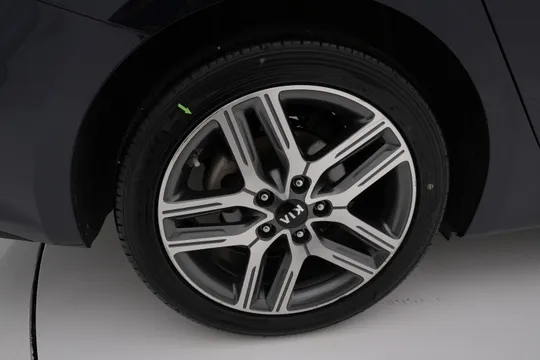 Kia Cerato (K3)