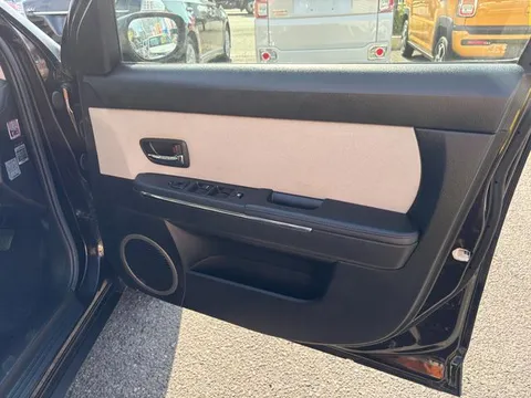 Mazda Verisa