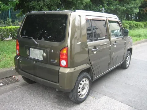 Daihatsu Naked