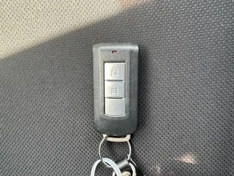 Mitsubishi I