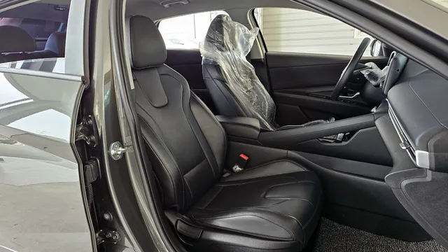 Hyundai Elantra (Avante)