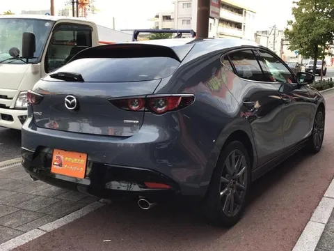 Mazda MAZDA3 Fastback