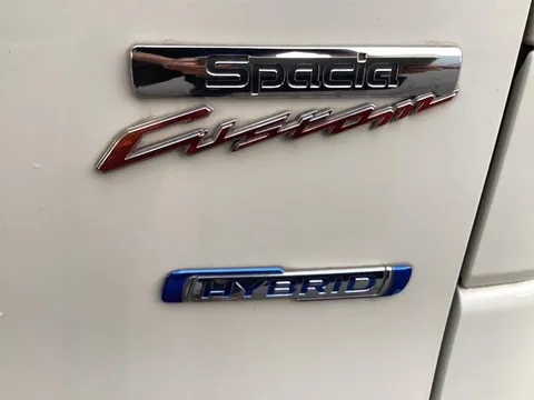 Suzuki Spacia Custom