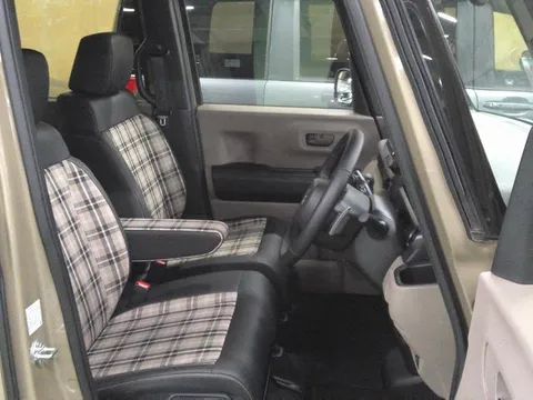 Honda N-BOX Joy