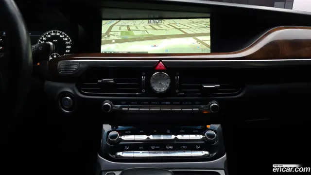 Genesis G90 (EQ900)