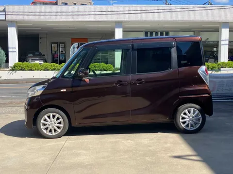 Nissan Dayz Roox