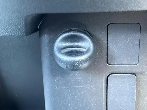 Toyota Pixis Mega