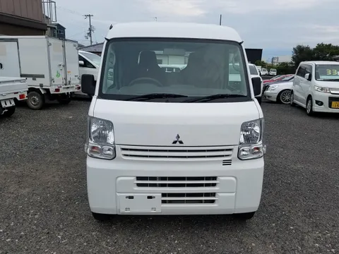 Mitsubishi Minicab Van