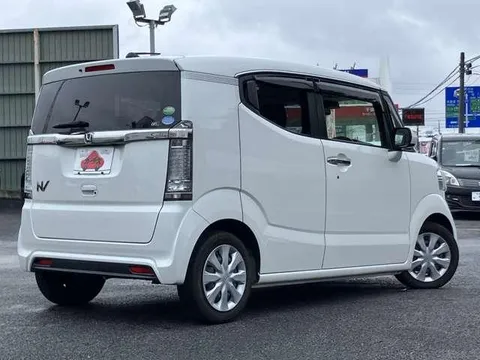 Honda N-BOX Slash