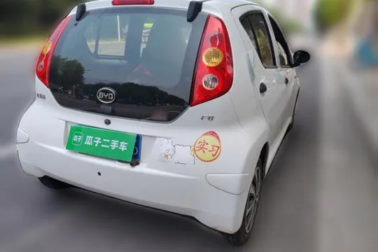 BYD F0