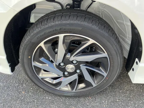 Mazda Flair