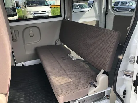 Nissan Clipper