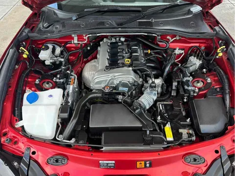 Mazda MX-5 (Roadster)