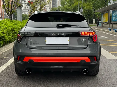 Lynk & Co 02