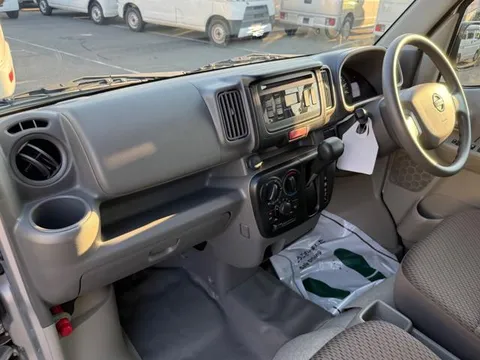Nissan Clipper