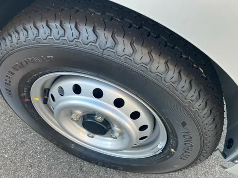 Nissan Clipper Truck