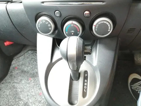 Mazda Mazda2 (Demio)