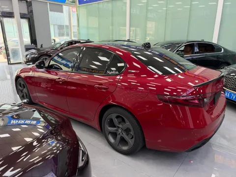 Alfa Romeo Giulia