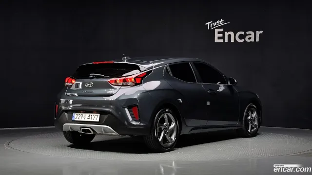Hyundai Veloster
