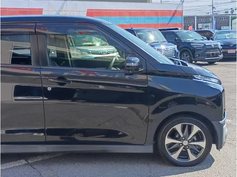 Mitsubishi eK X