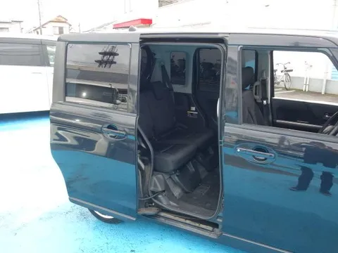 Suzuki Spacia Custom Z