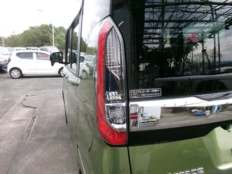 Mitsubishi eK X Space