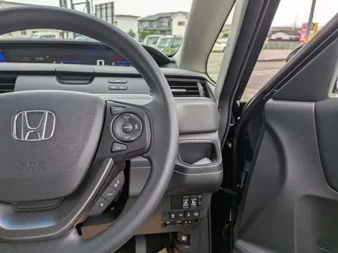 Honda Freed Plus