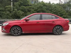 Roewe i5