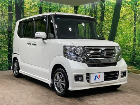 Honda N-BOX Custom