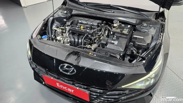 Hyundai Elantra (Avante)