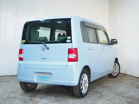 Toyota Pixis Space