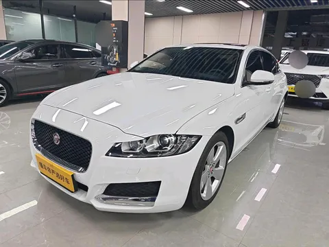 Jaguar XFL