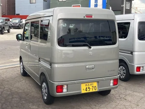 Suzuki Every