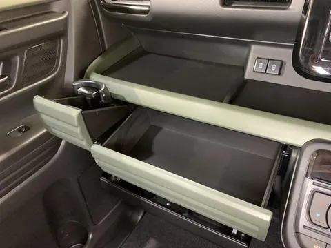 Suzuki Spacia Gear