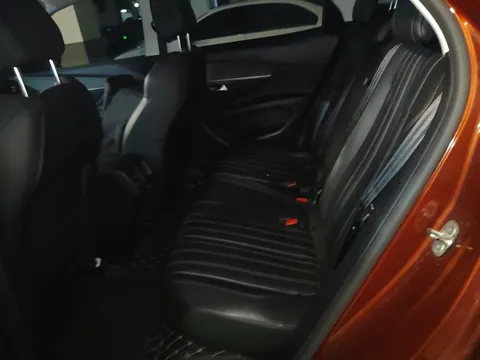Peugeot 4008