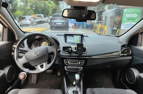Renault SM3