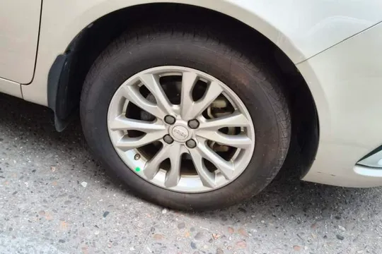 Geely Vision