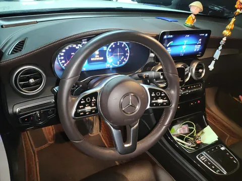 Mercedes-Benz Mercedes-Benz GLC