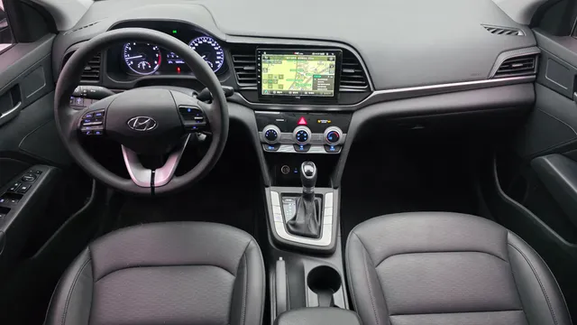 Hyundai Elantra (Avante)