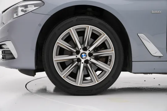 BMW BMW