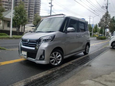 Nissan Dayz Roox