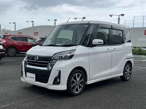 Nissan Dayz Roox